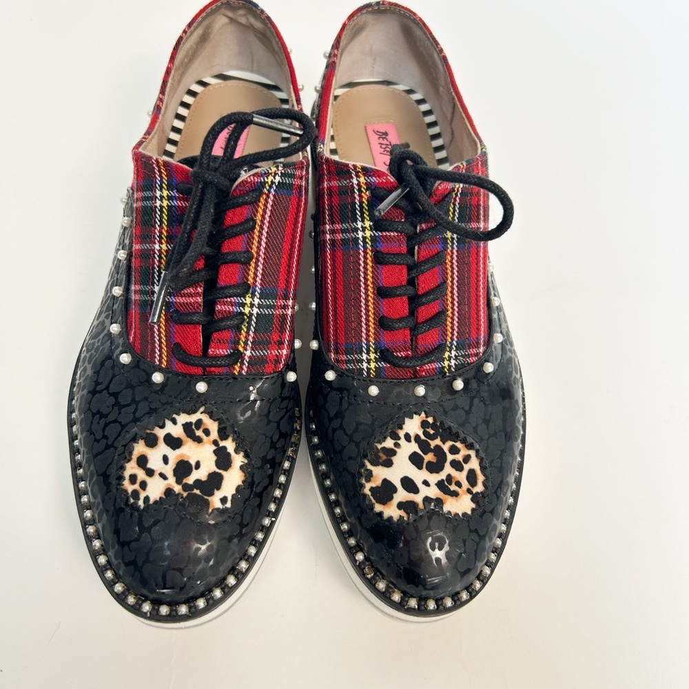 Betsey Johnson Marti Oxfords